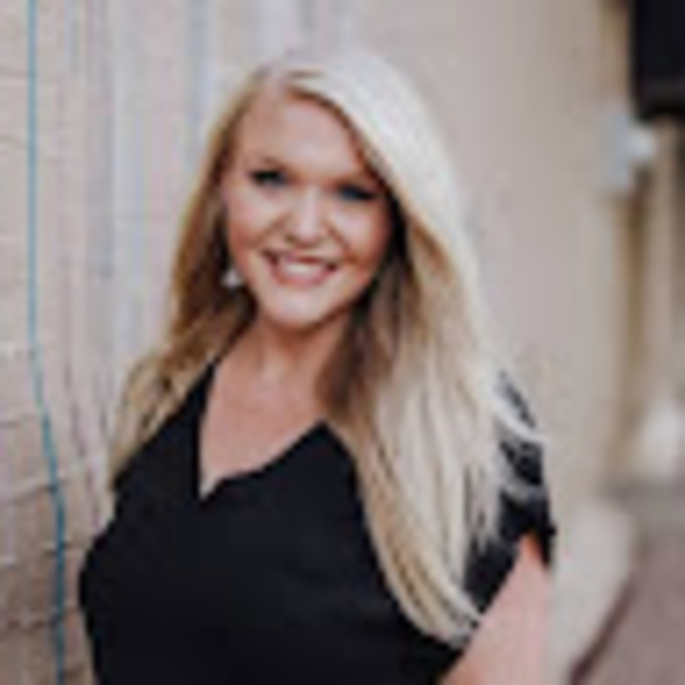 Meet your Posher, Carly
